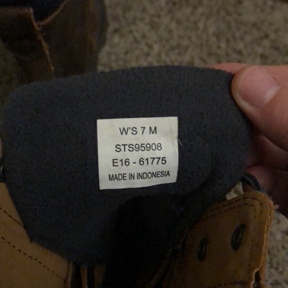 Size 7 Sperry Duck Boots - Picture 4 of 5